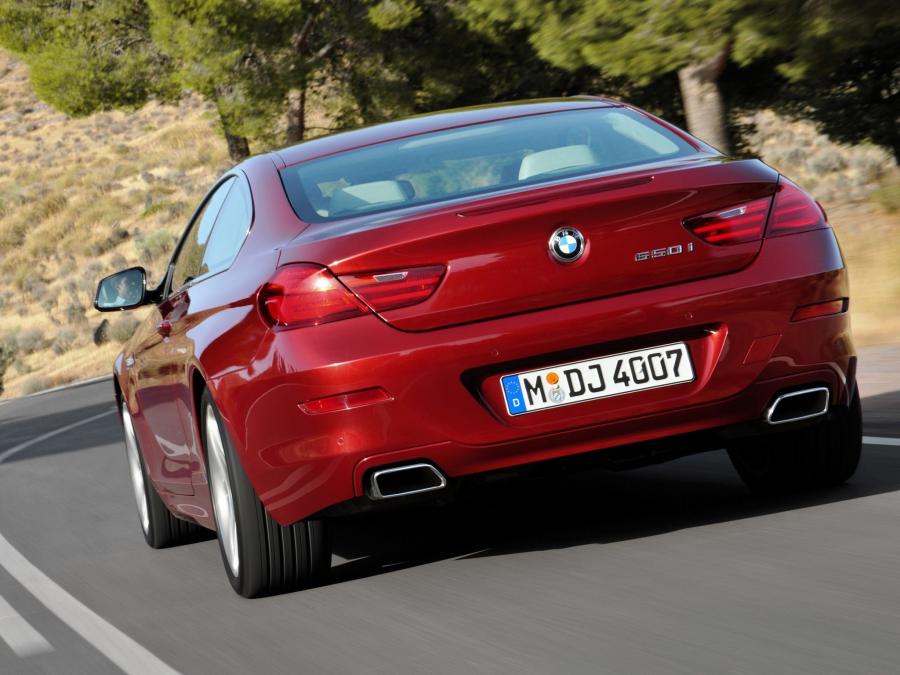  BMW 650i Coupe 2011 года  (фото 14 из 16)